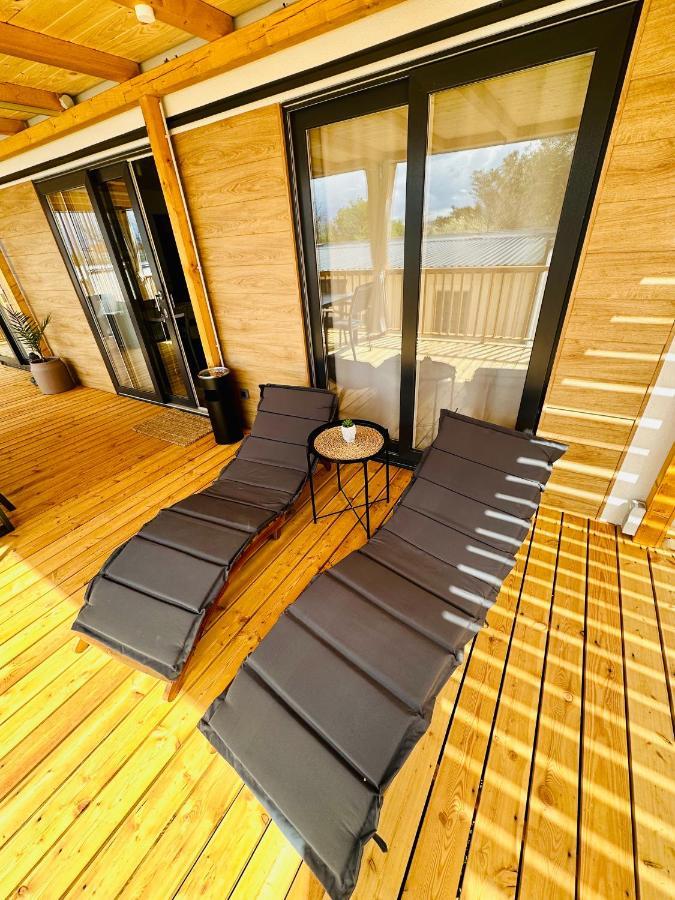 Villa Family Grand De Luxe Mobilhome Selce Exteriér fotografie